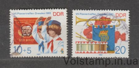 1982 GDR Series of stamps (Pioneer meeting, Dresden) Used №2724-2725